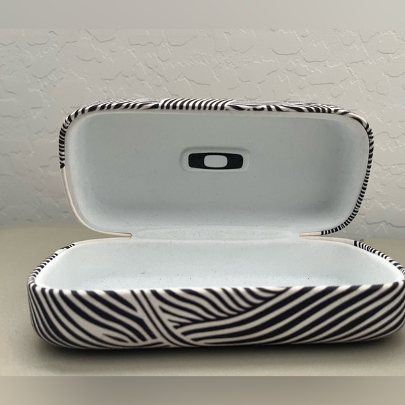 Oakley Stanley Donwood Jupiter Sunglasses - Picture 8 of 11